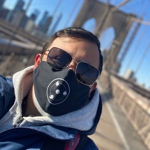 Meet your Posher, Jonathan sebastian